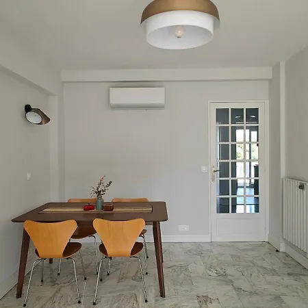 Seaside Azureen Apartman *